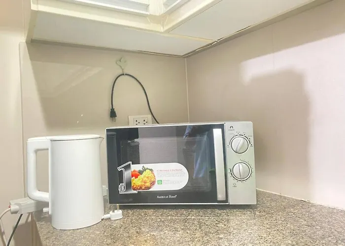 2 Bed Condotel Across Naia Terminal 3 Apartamento *